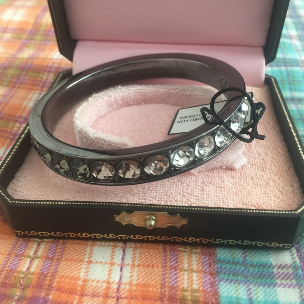 Juicy Couture Ombre Silver Crystal Bangle BNWT - Picture 5 of 6
